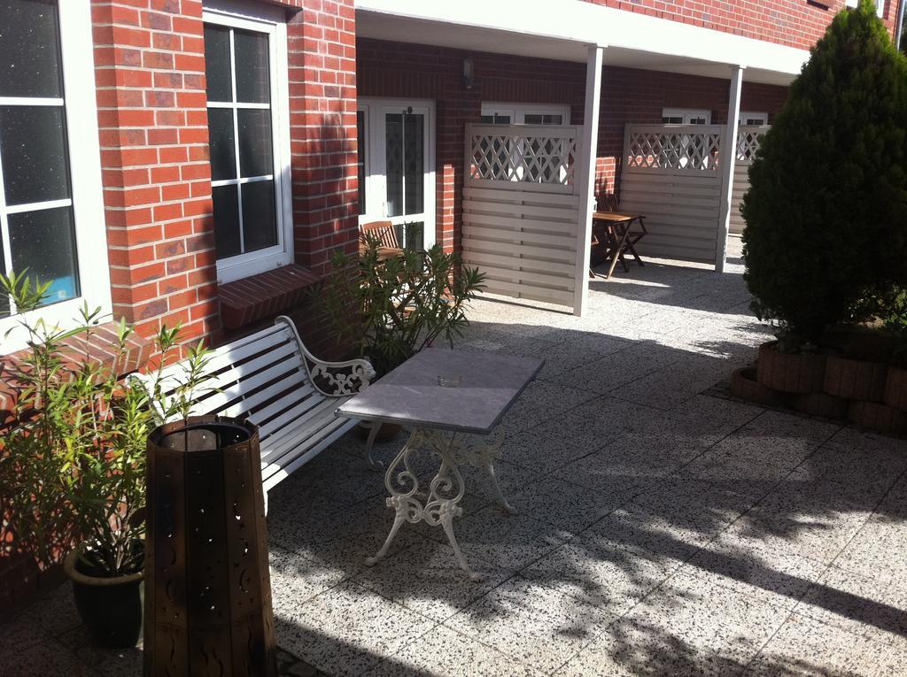 Pension Seba Grevesmuehlen Buitenkant foto